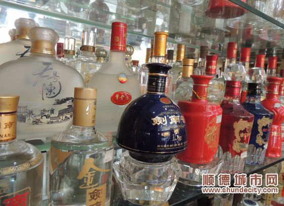中秋节烟酒生意惨淡,高端白酒难出手_社会万象_顺德城市网